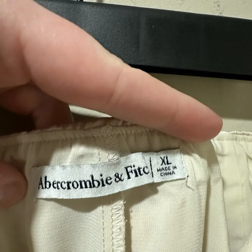 Abercrombie & Fitch‎ Cream Skirt - Picture 3 of 5